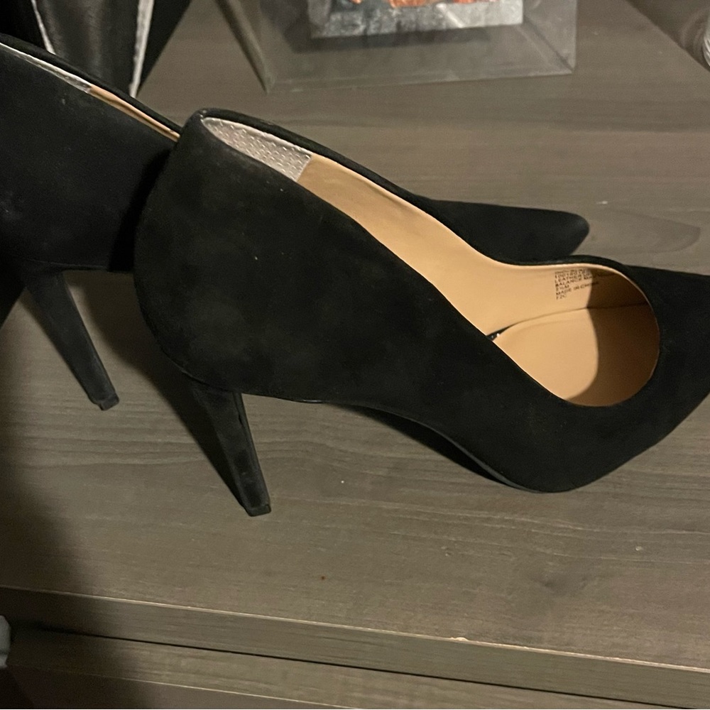 Like new heels